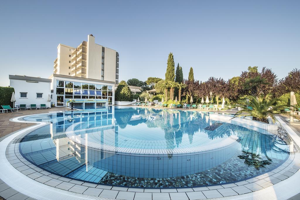 Hotel Des Bains Terme Montegrotto Terme Exterior foto