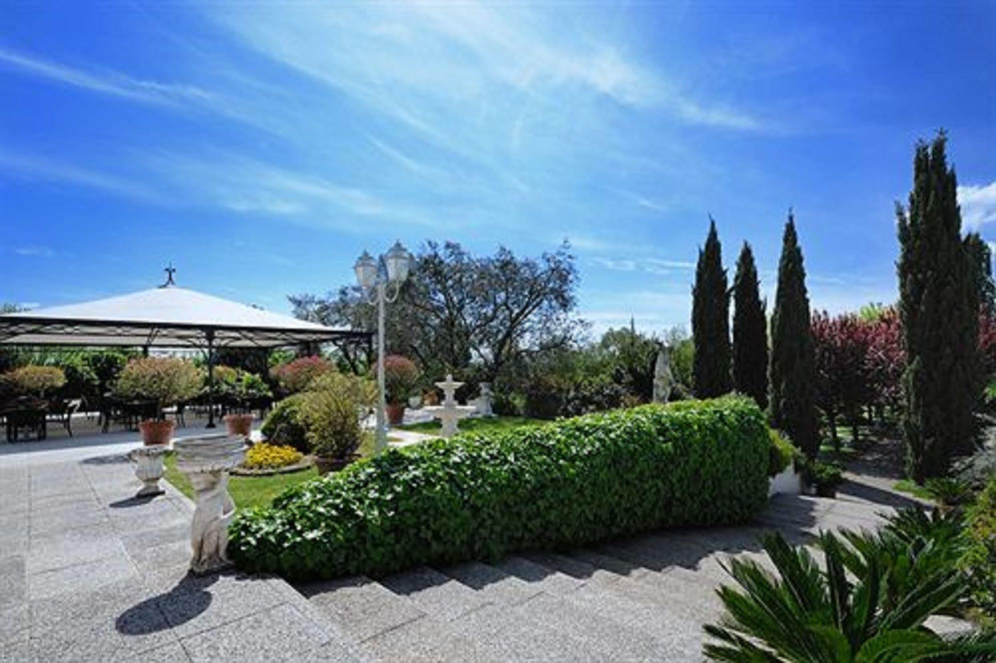 Hotel Des Bains Terme Montegrotto Terme Exterior foto